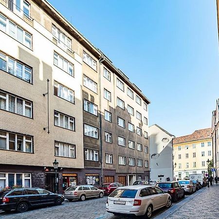 Cozy Old Town Stay - 1-Bedroom Apartment プラハ エクステリア 写真