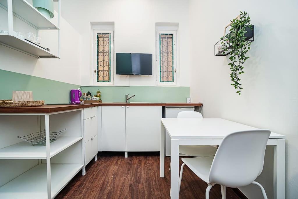 Cozy Old Town Stay - 1-Bedroom Apartment プラハ エクステリア 写真