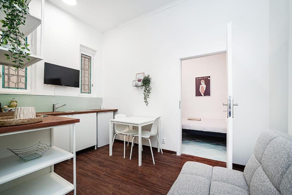 Cozy Old Town Stay - 1-Bedroom Apartment プラハ エクステリア 写真